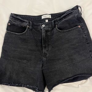 Abercrombie & Fitch The 7” Dad Shorts High Rise curve love